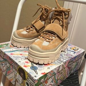 Jeffrey Campbell Camel Platform Boots